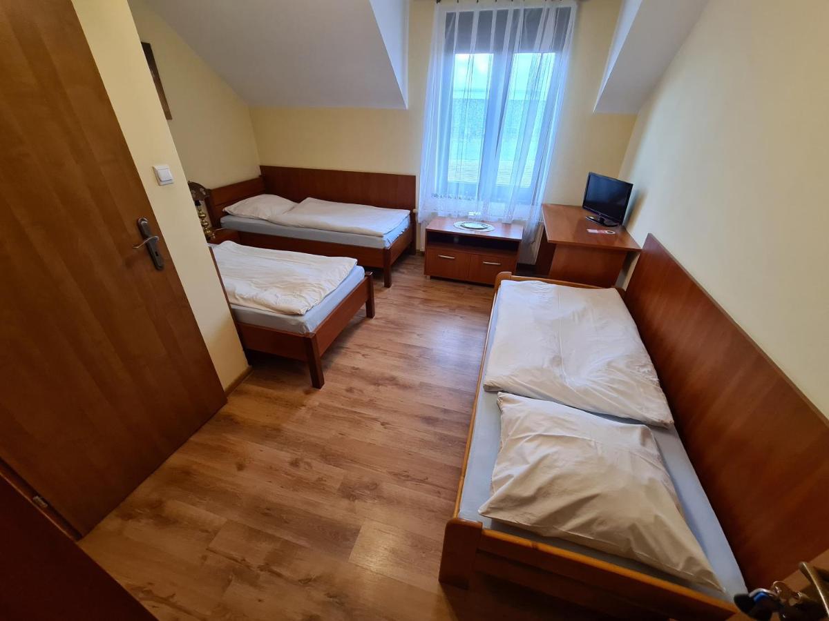 Zajazd Motel Staropolski Pyskowice Esterno foto