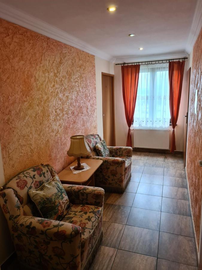 Zajazd Motel Staropolski Pyskowice Esterno foto