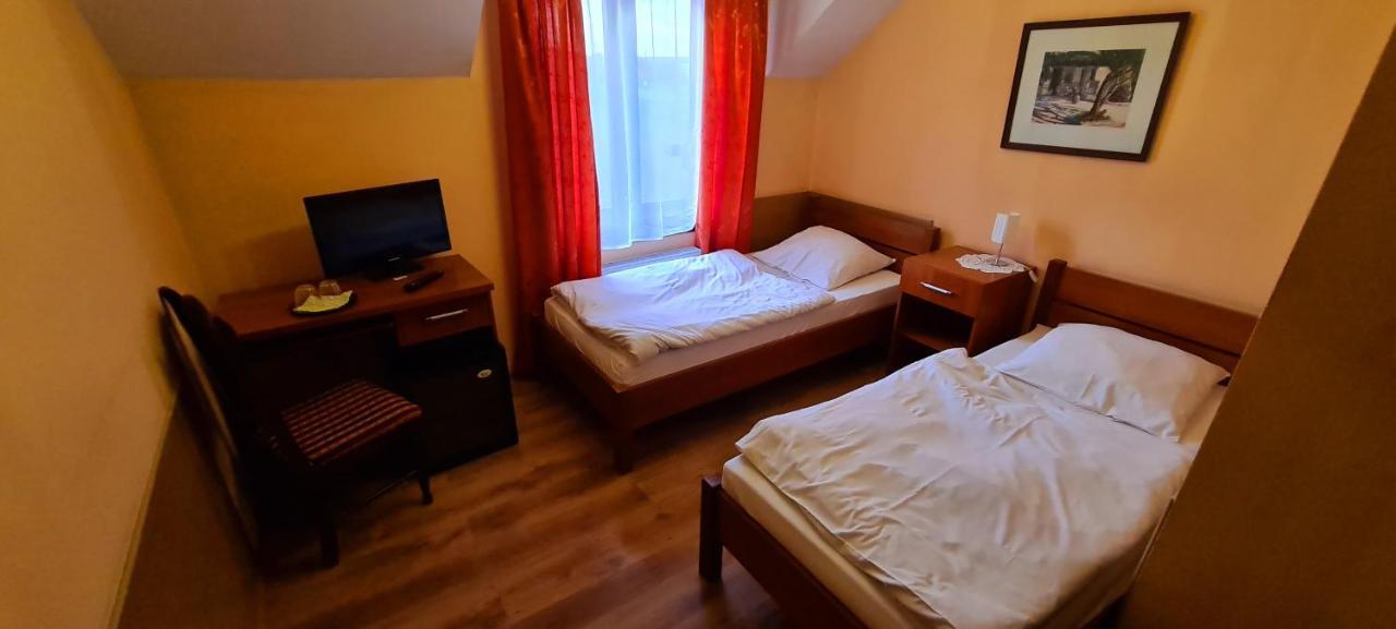 Zajazd Motel Staropolski Pyskowice Esterno foto