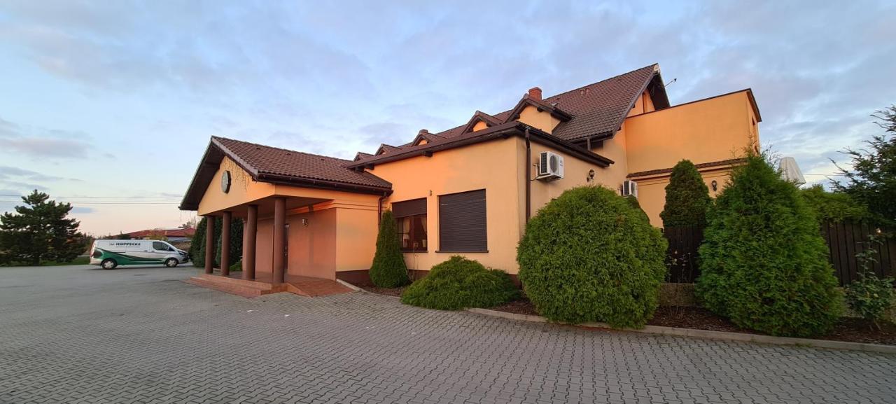 Zajazd Motel Staropolski Pyskowice Esterno foto